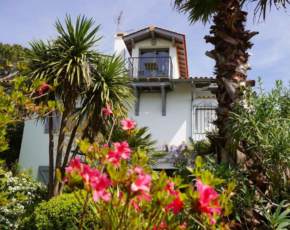 La Cabane D'Arbolateia Piscine & Spa 比达尔 外观 照片